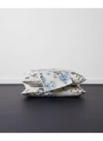 3-Piece King Size Bed Sheet Set - 150 GSM Premium Microfiber Bedding with Elegant Blue Hydrangea & Botanical Print on Cream, Includes 1 Flat Sheet (270x250 CM) & 2 Matching Pillowcases (50x75 CM) - Image 3