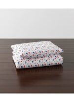 3-Piece King Size Flat Bed Sheet Set - 150 GSM Soft Microfiber Bedding with Charming Red & Blue Floral Bud Print, Includes 1 Flat Sheet (270x250 CM) & 2 Pillowcases (50x75 CM) - Image 3