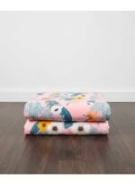 3-Piece King Size Flat Bed Sheet Set - 150 GSM Soft Microfiber Bedding with Vibrant Tropical Floral Print on Pink, Includes 1 Flat Sheet (270x250 CM) & 2 Pillowcases (50x75 CM) - Image 4