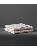 3-Piece King Size Flat Bed Sheet Set - 150 GSM Soft Microfiber Bedding with Delicate Peach Ditsy Floral Print, Includes 1 Flat Sheet (270x250 CM) & 2 Pillowcases (50x75 CM) - Image 4