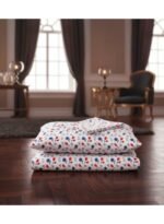 3-Piece King Size Flat Bed Sheet Set - 150 GSM Soft Microfiber Bedding with Charming Red & Blue Floral Bud Print, Includes 1 Flat Sheet (270x250 CM) & 2 Pillowcases (50x75 CM) - Image 2